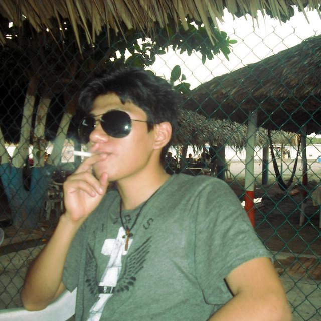 Sonrie - isósceles remix